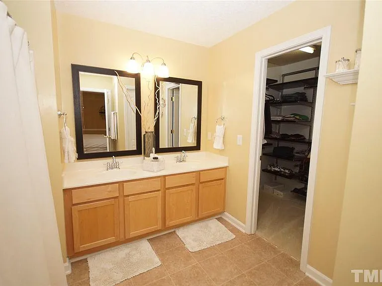 6901 Dawnalia Ct — Photo 5