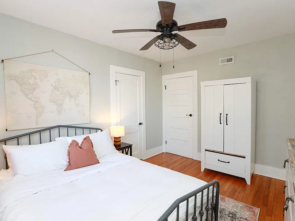 832 Brandon Ave #3