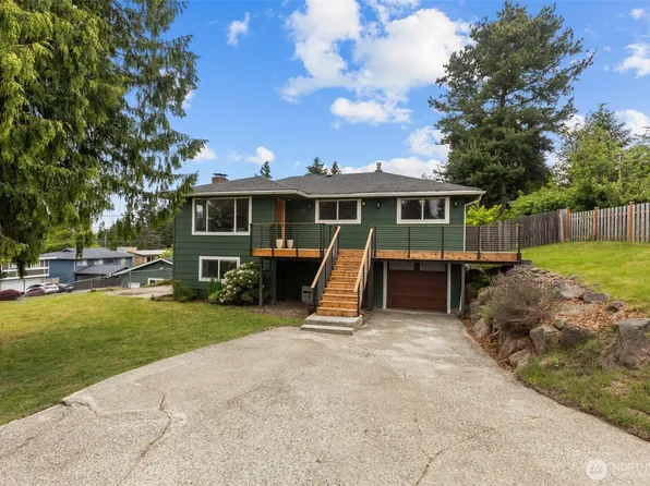 430 S 201st Street, Des Moines, WA 98198