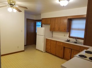 1207 Orchard Dr, Cedar Falls, IA 50613