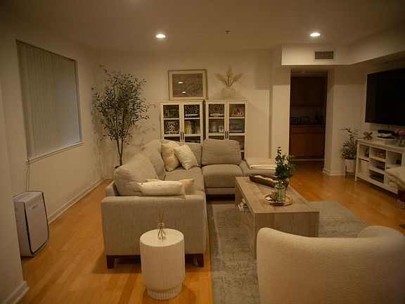 4th image of 1222 S Westgate Ave APT 101