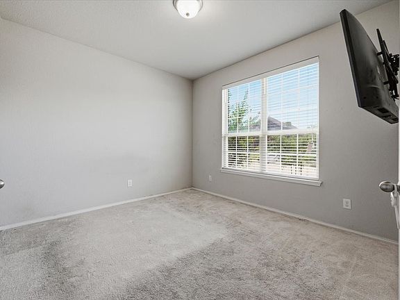 5th image of 3010 Cassinia Pkwy