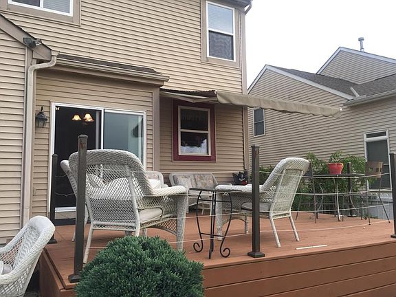 5th image of 144 Fox Glen Dr E
