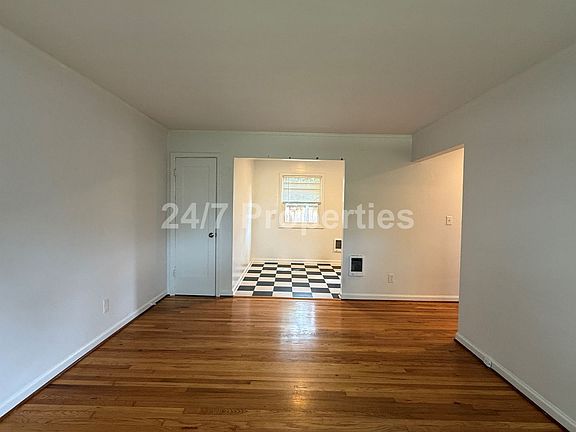 2nd image of 3311 NE Going St