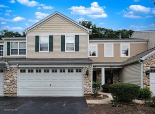 2517 Oak Tree Ln, Plainfield, IL 60586