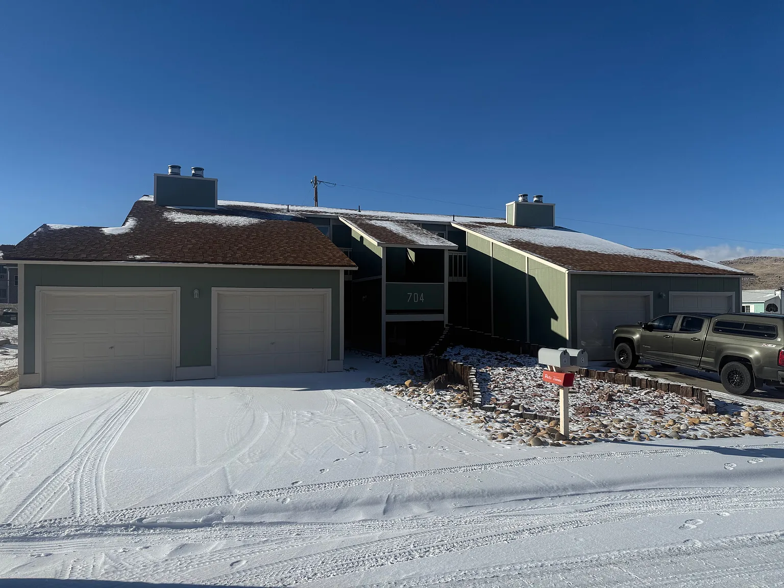 2 bed, 800 sqft, $850 — Photo 1