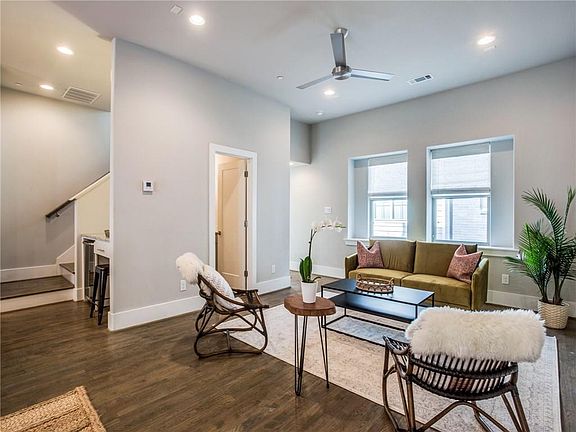 2nd image of 5815 Bryan Pkwy #30