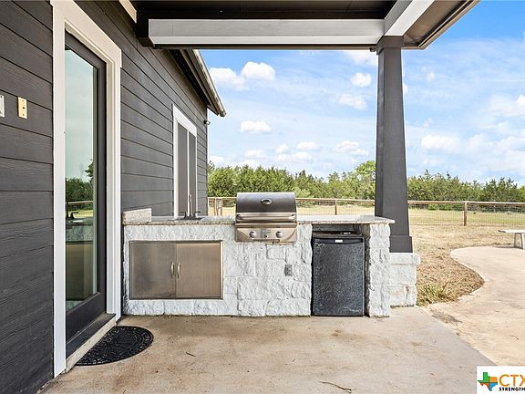 5th image of 1601 County Road 220