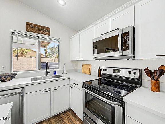 3rd image of 822 E MONONA Drive