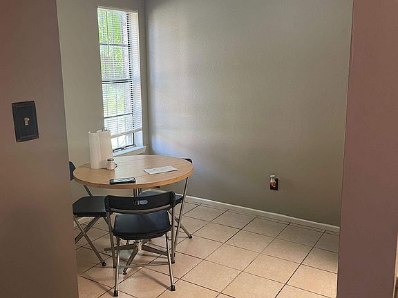 5th image of 100 E Aurora St #323-B