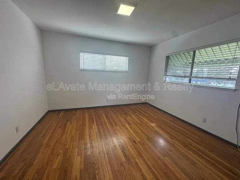 12157 Chandler Blvd #4 — Photo 19