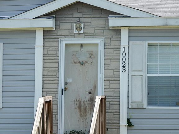 2nd image of 10023 SE 127th St