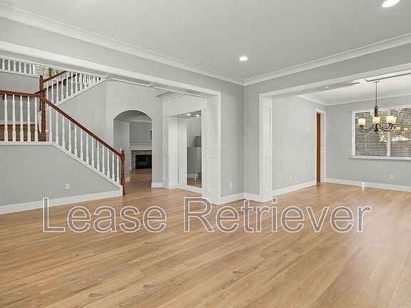 3rd image of 2359 Riviera Ct
