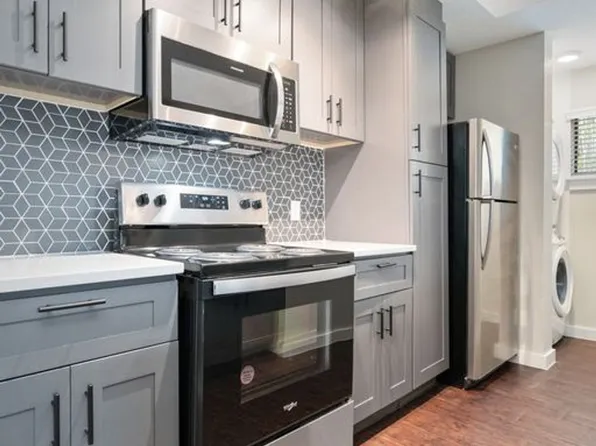 Dream Montrose - 4321 Mount Vernon Street