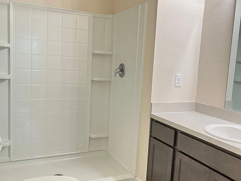 944 Rotary Rd — Photo 13