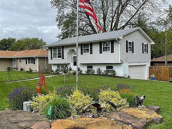 2nd image of 5001 Cresthaven Dr