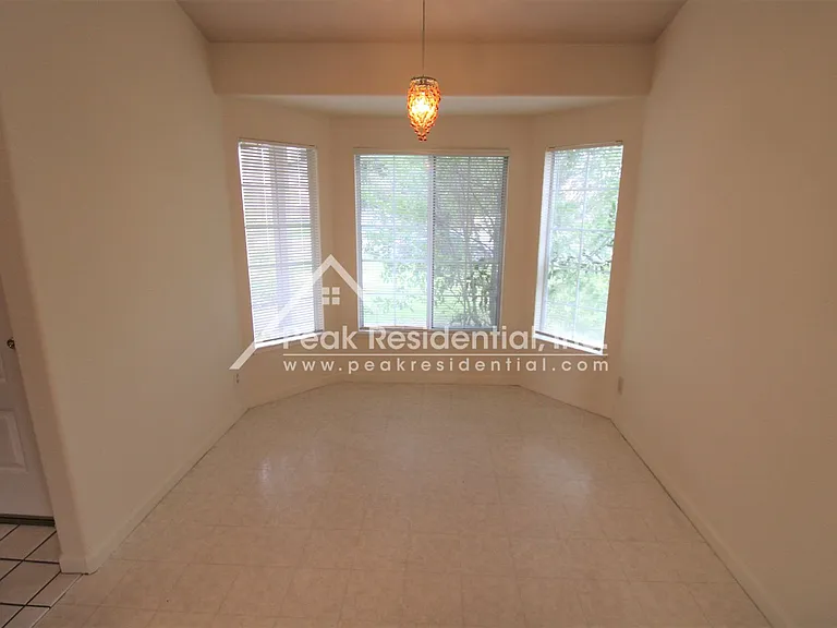 1024 Moreno Way — Photo 11