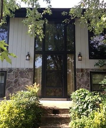 4th image of 514 Hickory Trail Dr