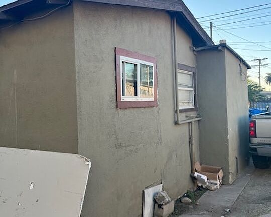 5th image of 4911 S Normandie Ave