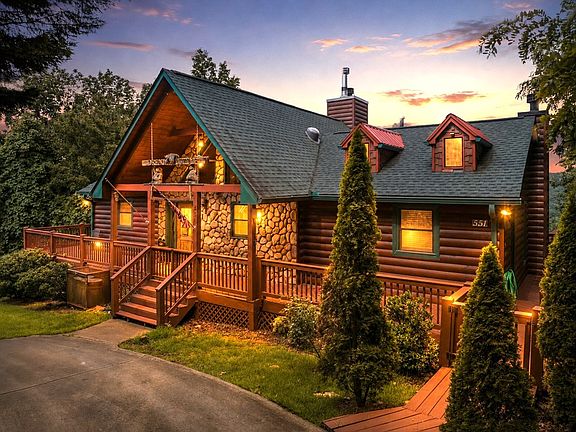 3rd image of 551 Amy Creek Cir