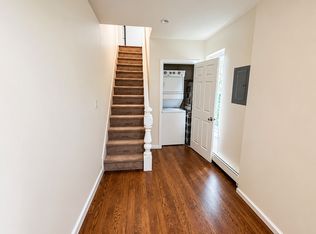 27 New York Ave FLOOR 1, Smithtown, NY 11787