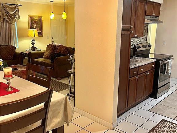 5th image of 1935 Villa Rosa Dr