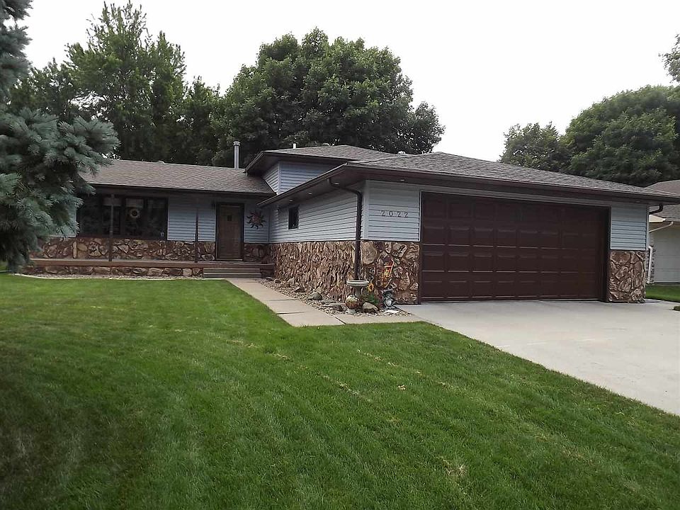 1st image of 2022 W 36th St