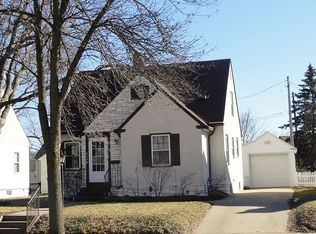 2140 Adams St, La Crosse, WI 54601