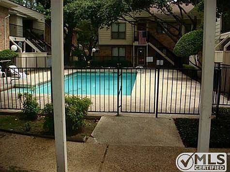 2nd image of 6646 E Lovers Ln APT 1502