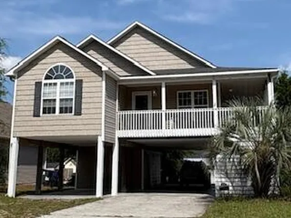 126 NE 5th Street, Oak Island, NC 28465