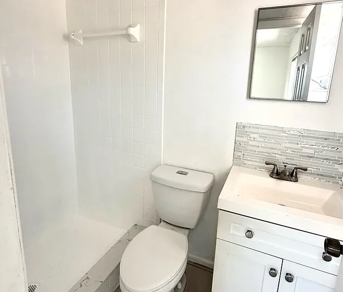 8447 Paxton Dr — Photo 31