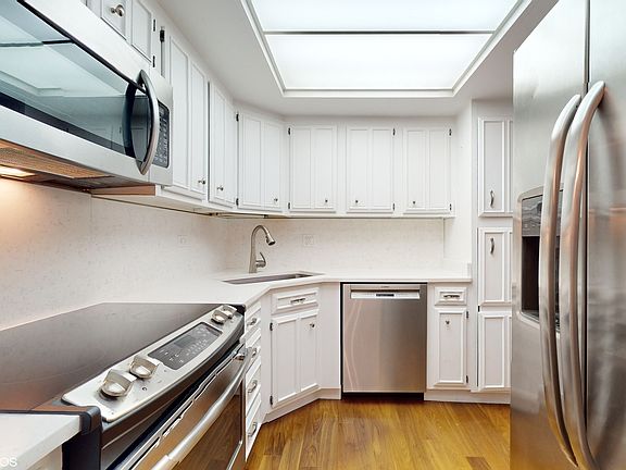 4th image of 155 N Harbor Dr APT 1205