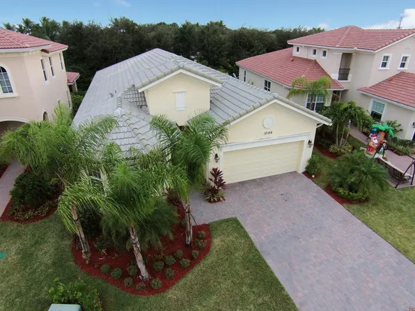 12169 Aviles Cir, Palm Beach Gardens, FL 33418