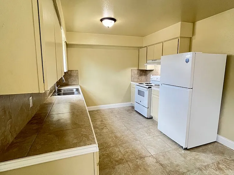 Retama Apartments — Photo 51