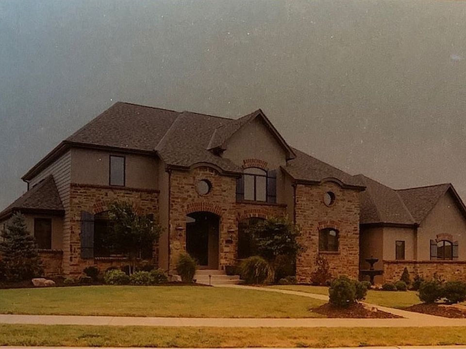 1st image of 2708 NW Thoreau Dr