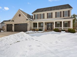 482 Trout Rd, Batavia, IL 60510