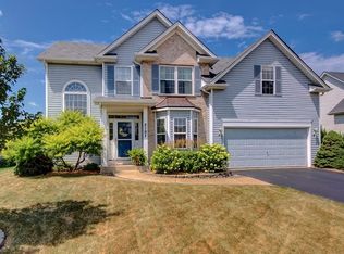 2197 Wildhorse Dr, Aurora, IL 60503