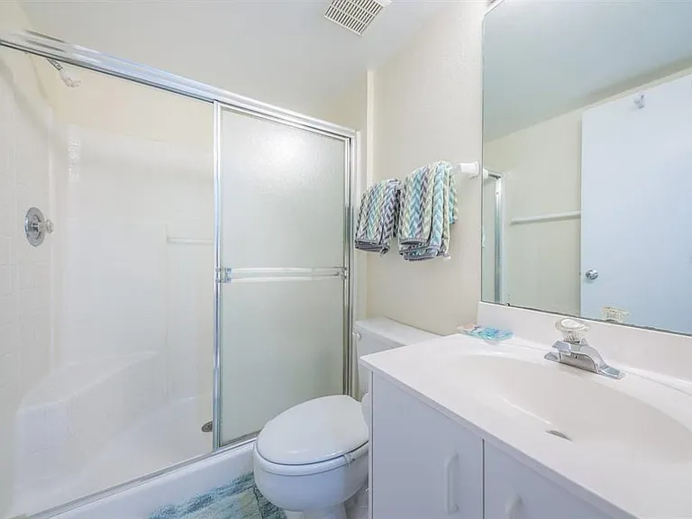6105 Bahia Del Mar Cir #382 — Photo 25