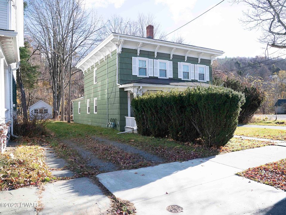 823 Court St Honesdale PA 18431 Zillow