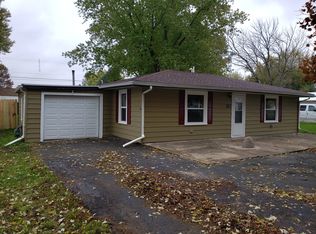 1302 Wilson St, Sterling, IL 61081