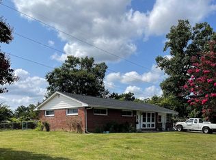 4615 Roundhill Rd, Alexandria, VA 22310