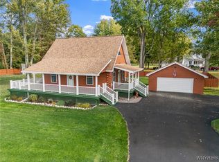 3301 Hess Rd, Lockport, NY 14094