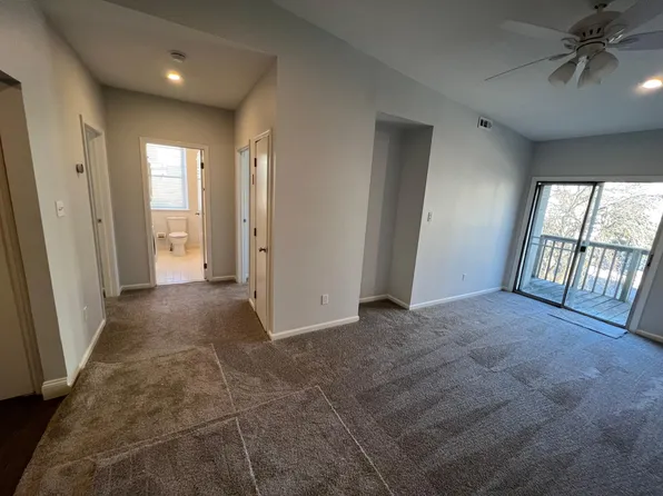 375 Dupont St #2F, Philadelphia, PA 19128