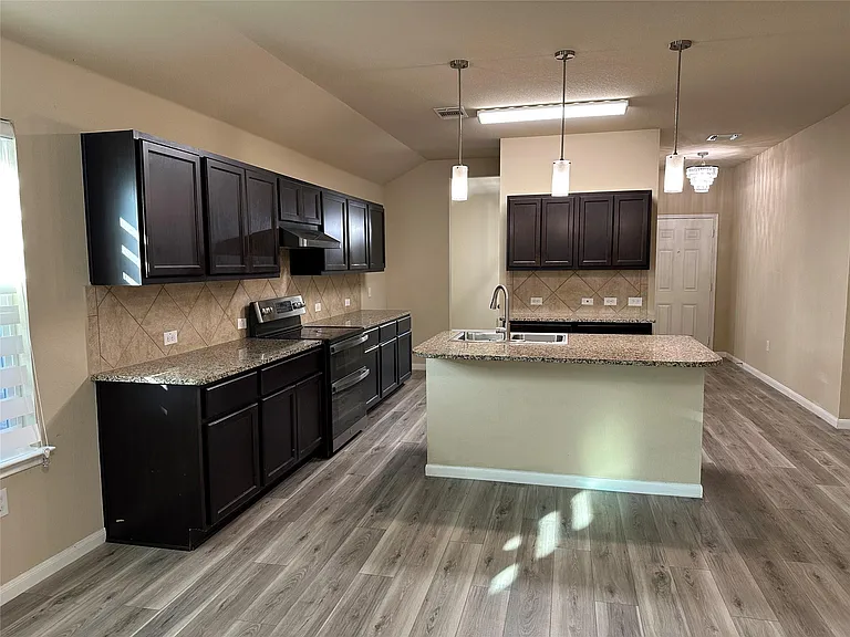 3505 Stephans St — Photo 13