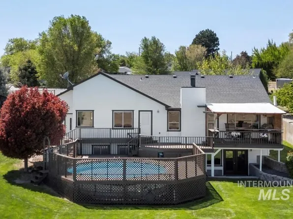 20804 Whittier Dr, Greenleaf, ID 83626