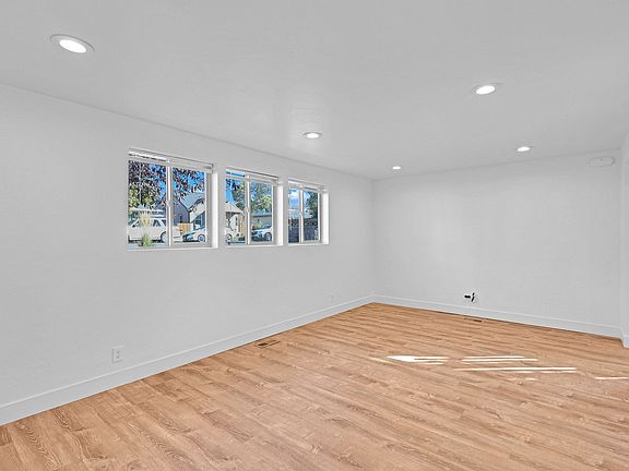 4th image of 356 E Wilson Ave APT C
