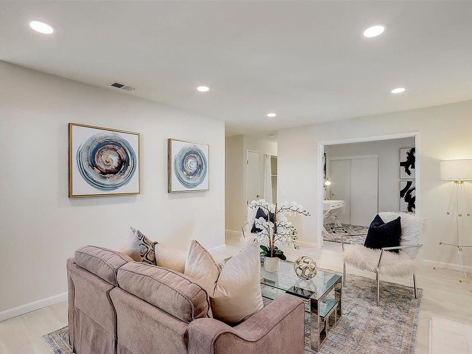 1st image of 2511 Easton Pl APT 47