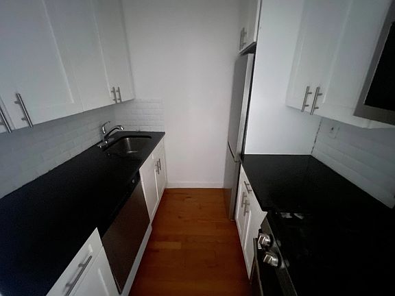 2nd image of 63-36 98th Pl #5E