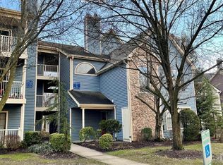 263 Crosspointe Dr, East Brunswick, NJ 08816