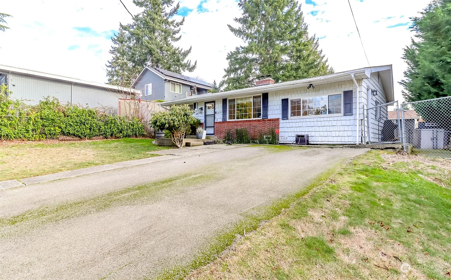 16232 16th Avenue SW photo 1